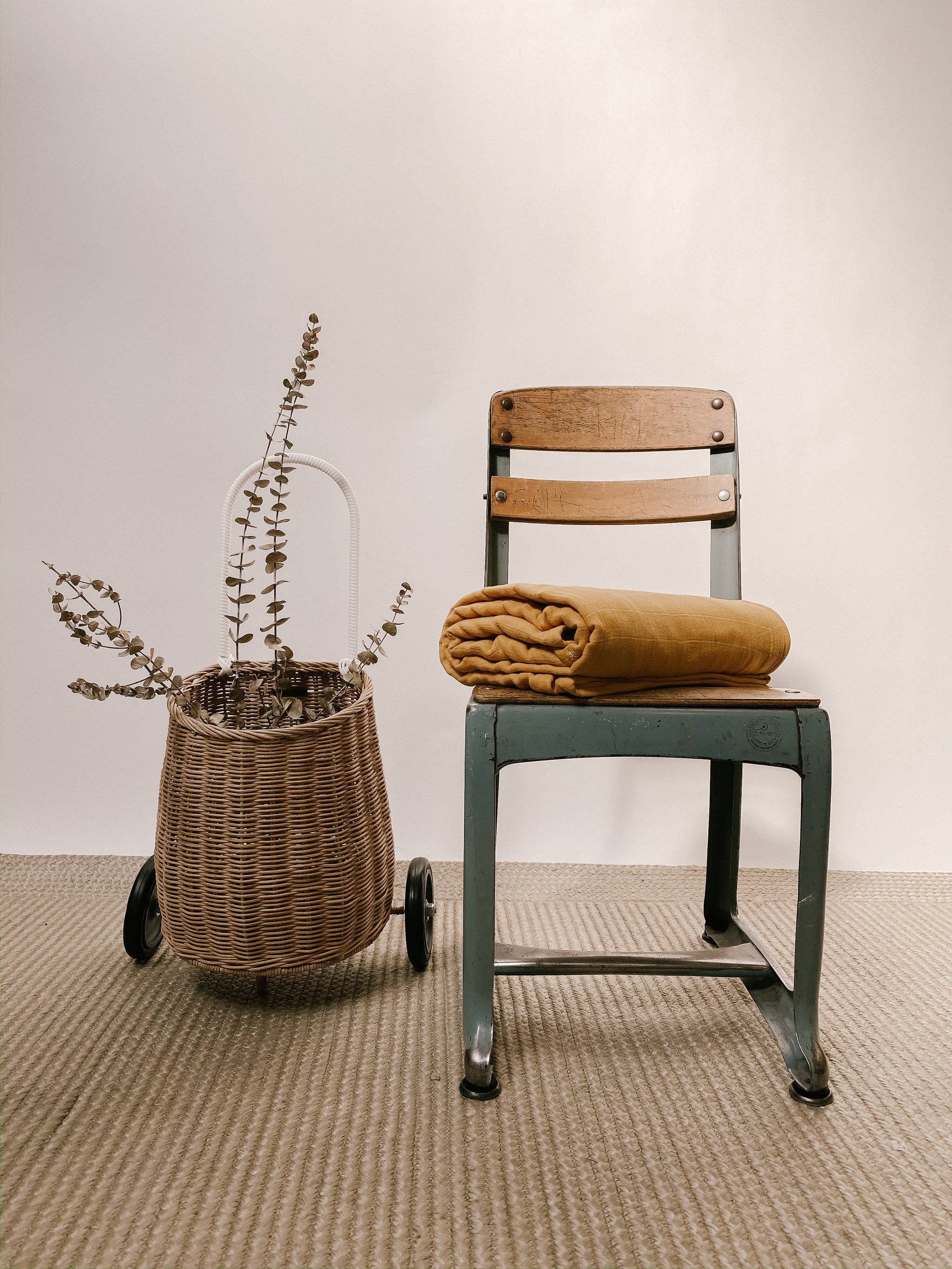 Mille Feuille Throw Blanket - Golden Mustard